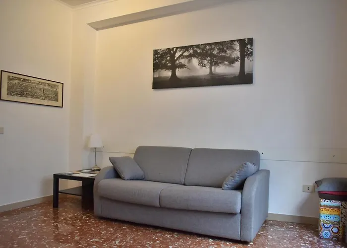 Romolo House