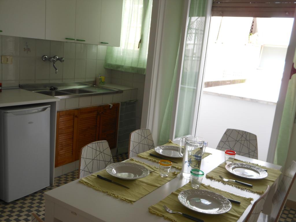 Romolo House *